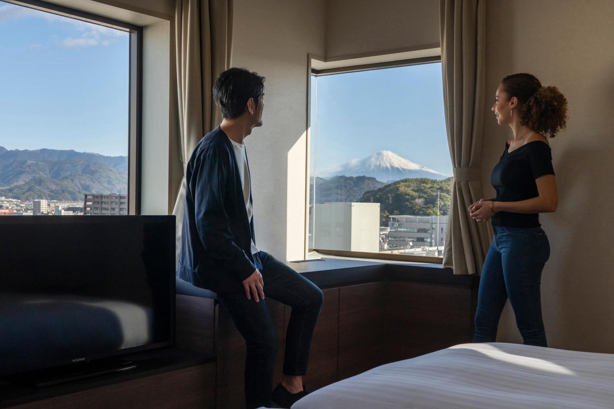 호텔 아소시아 시즈오카 외부 사진 A room at the hotel